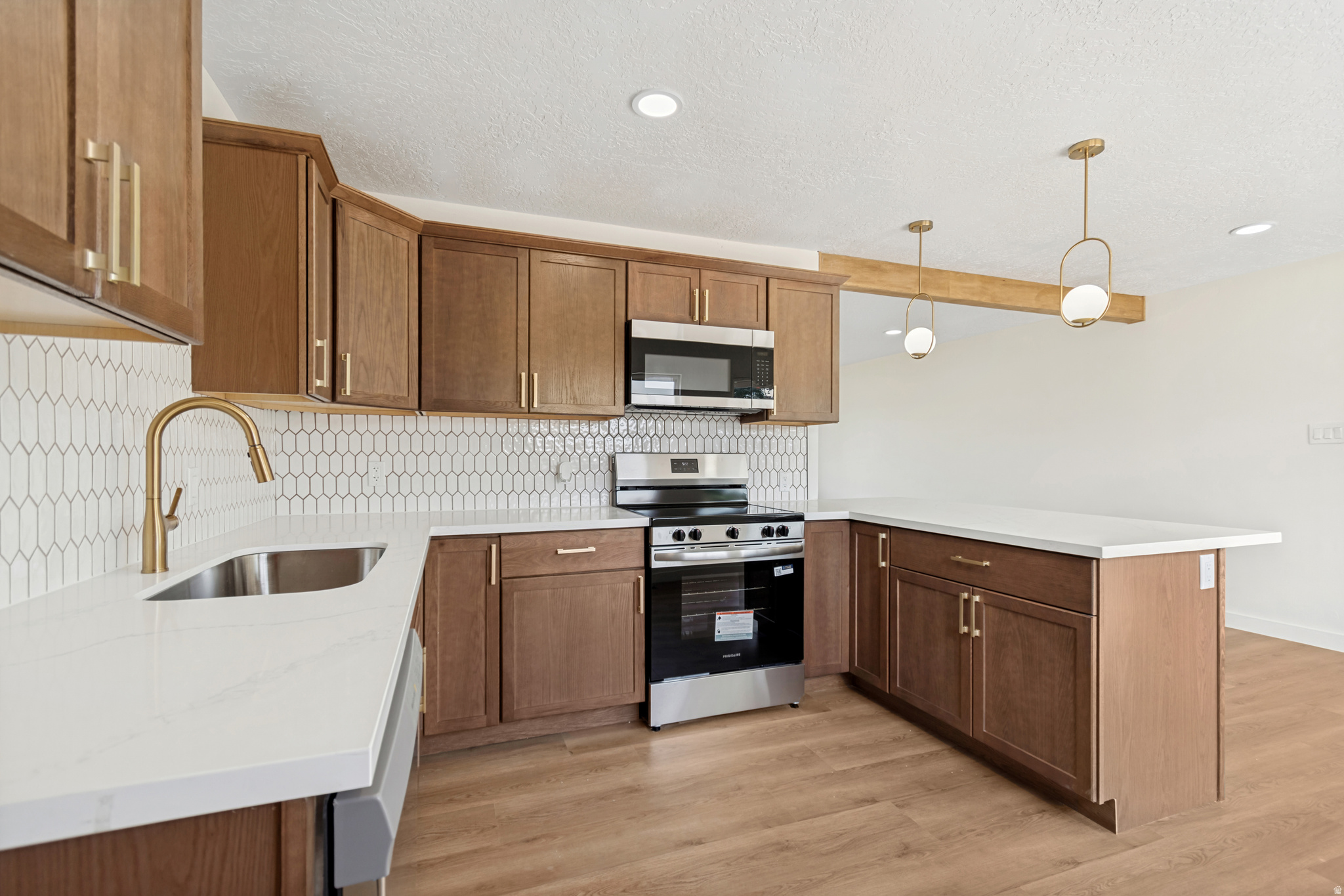 HOFFMAN HEIGHTS #15 - Residential