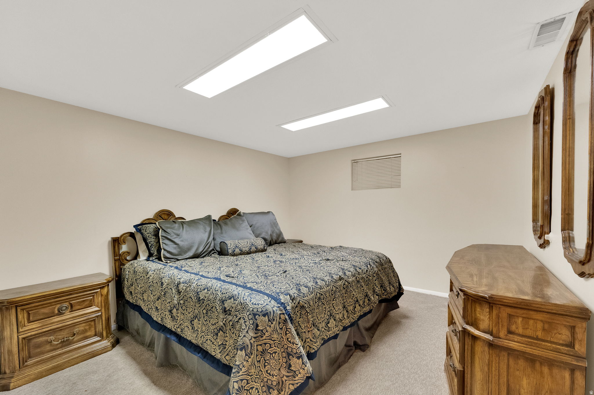 SLEEPY HOLLOW - Residential