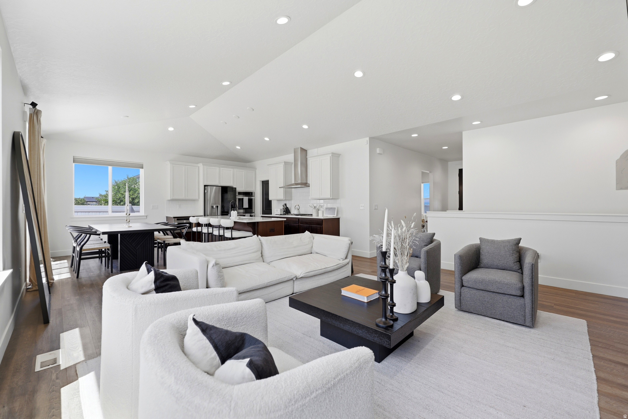 CATALINA BAY - Residential