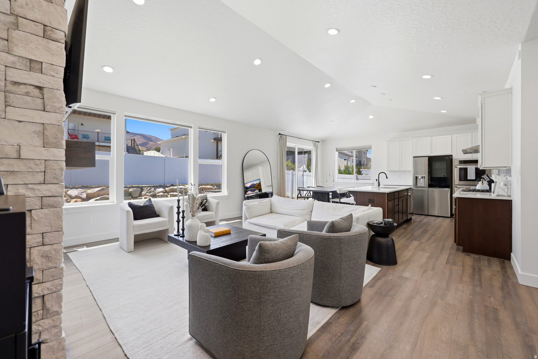 CATALINA BAY - Residential
