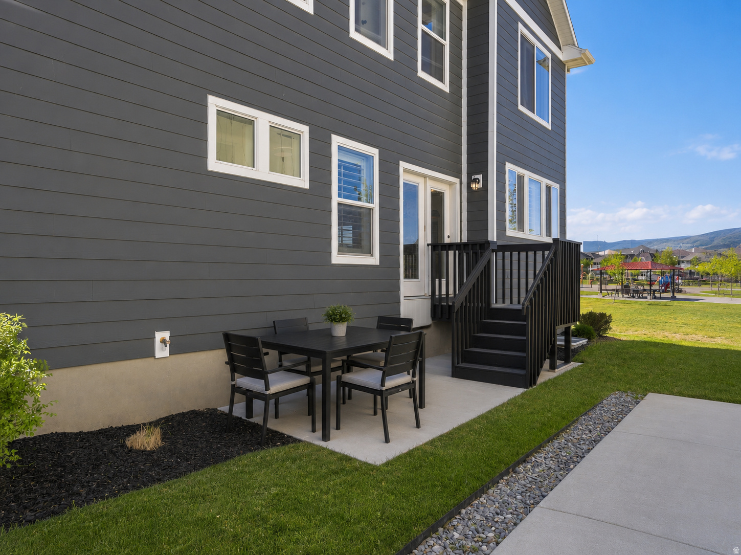 INDEPENDENCE - Residential