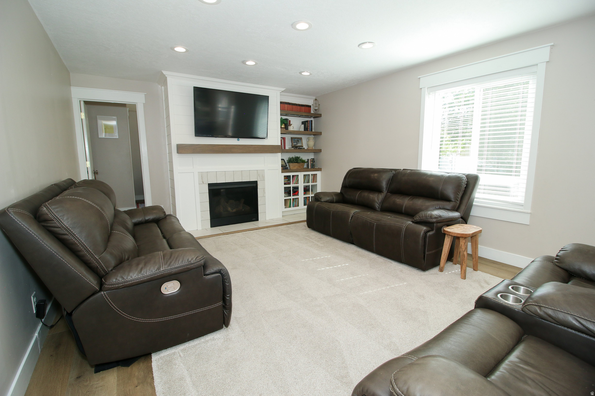 WHISPERWOOD COVE - Residential
