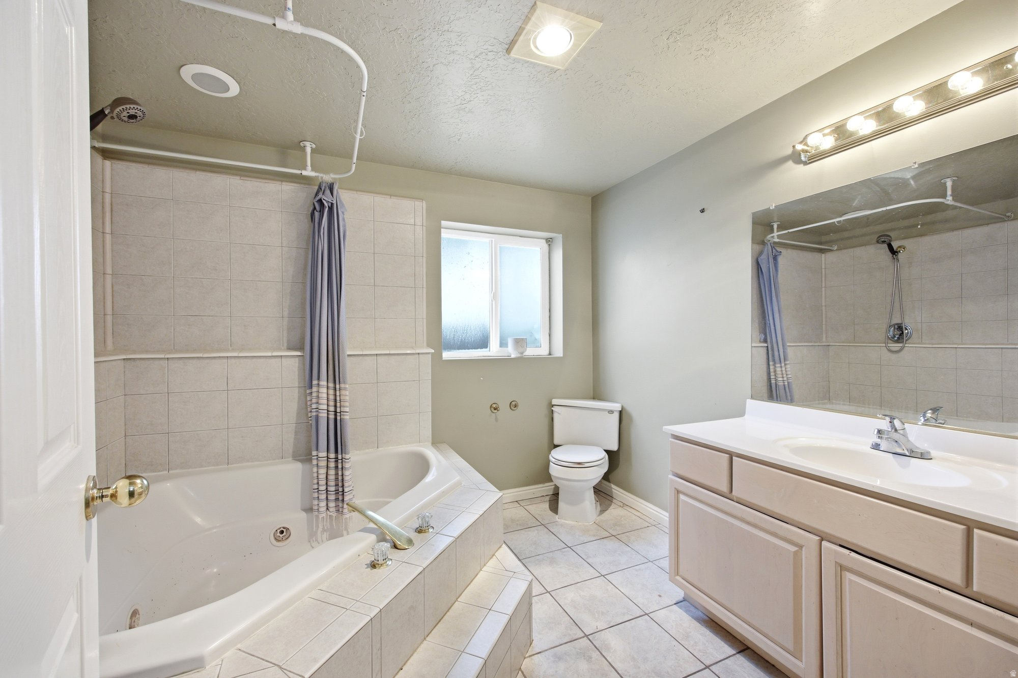 QUAIL CREST PHASE 1 - Residential