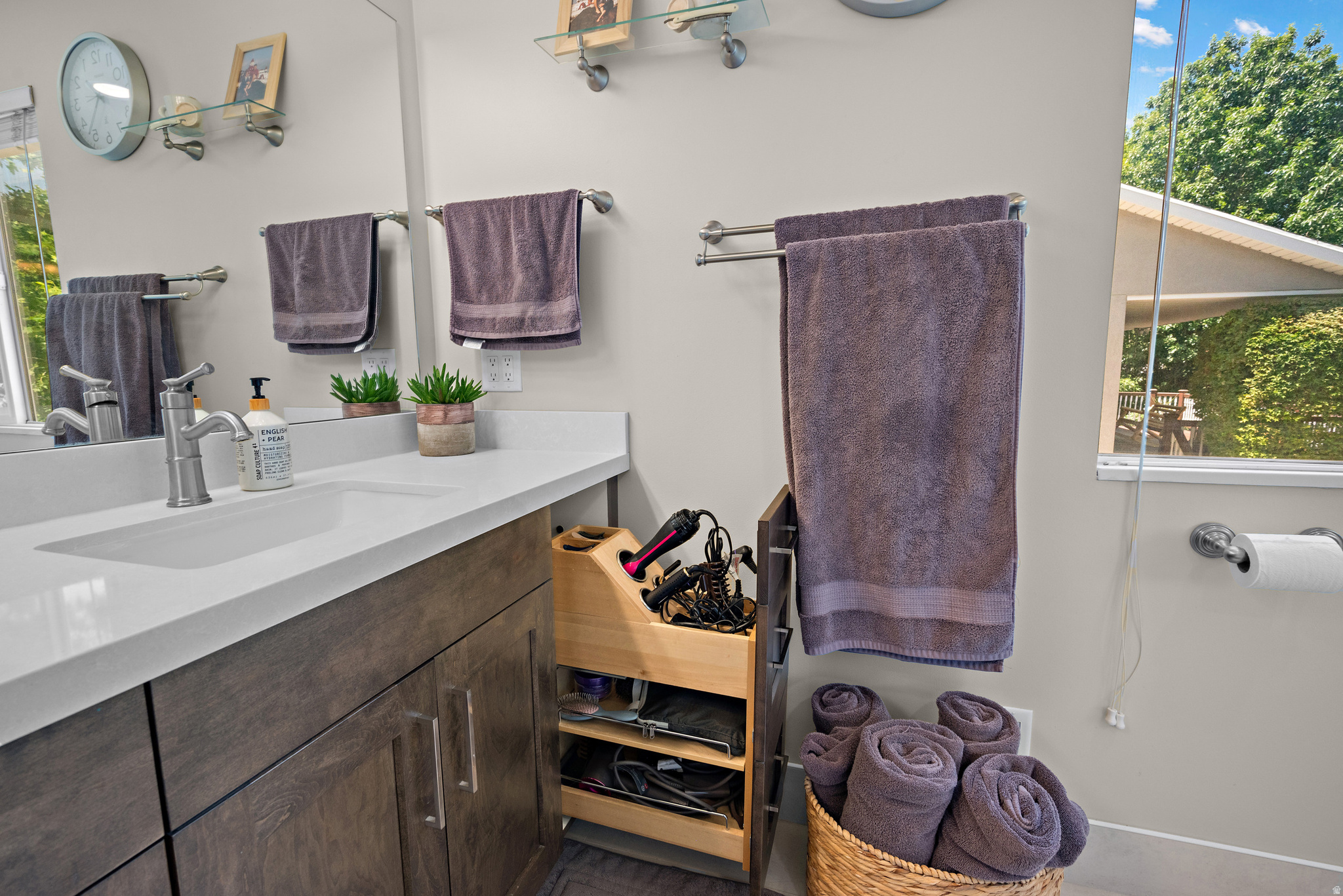 IDAS ACRES - Residential