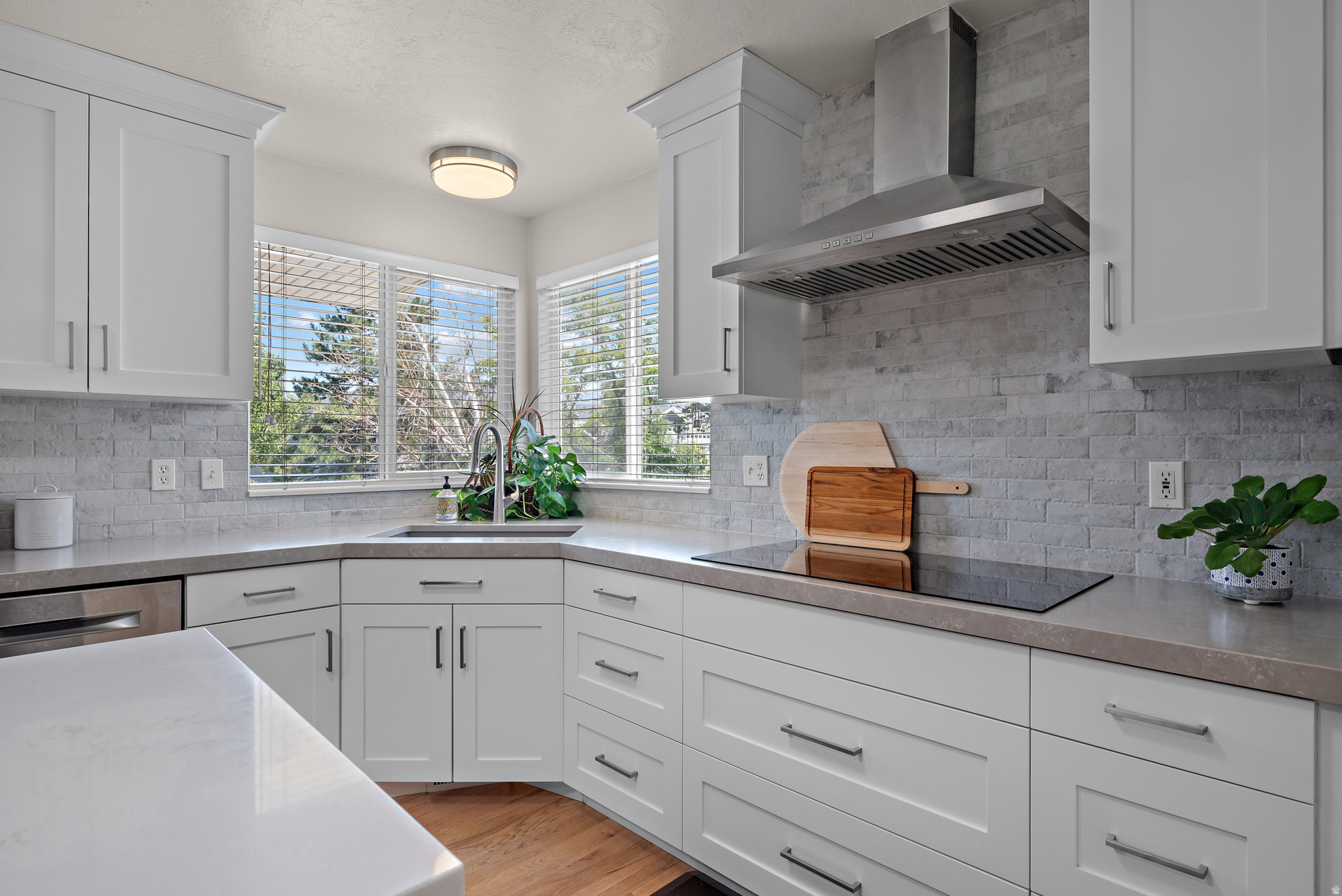 IDAS ACRES - Residential