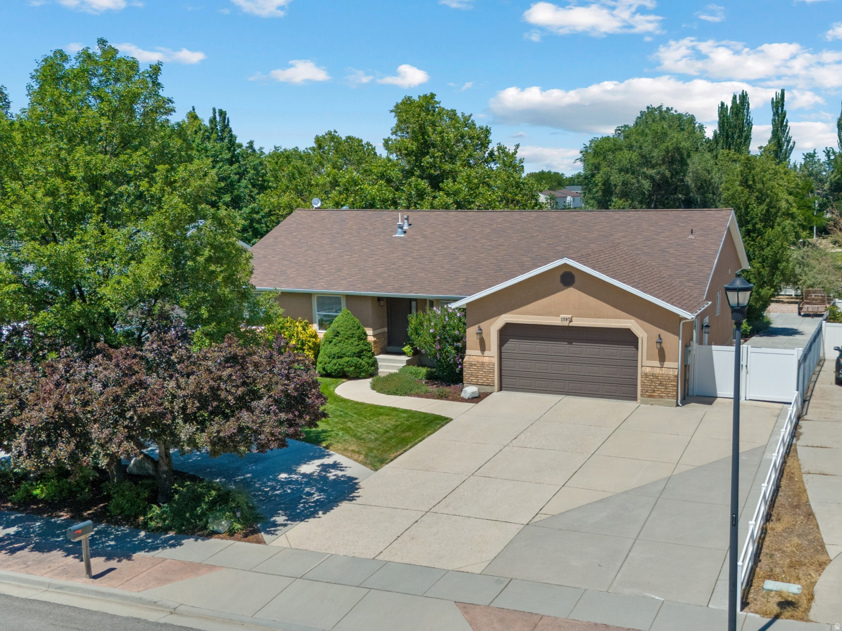 IDAS ACRES - Residential