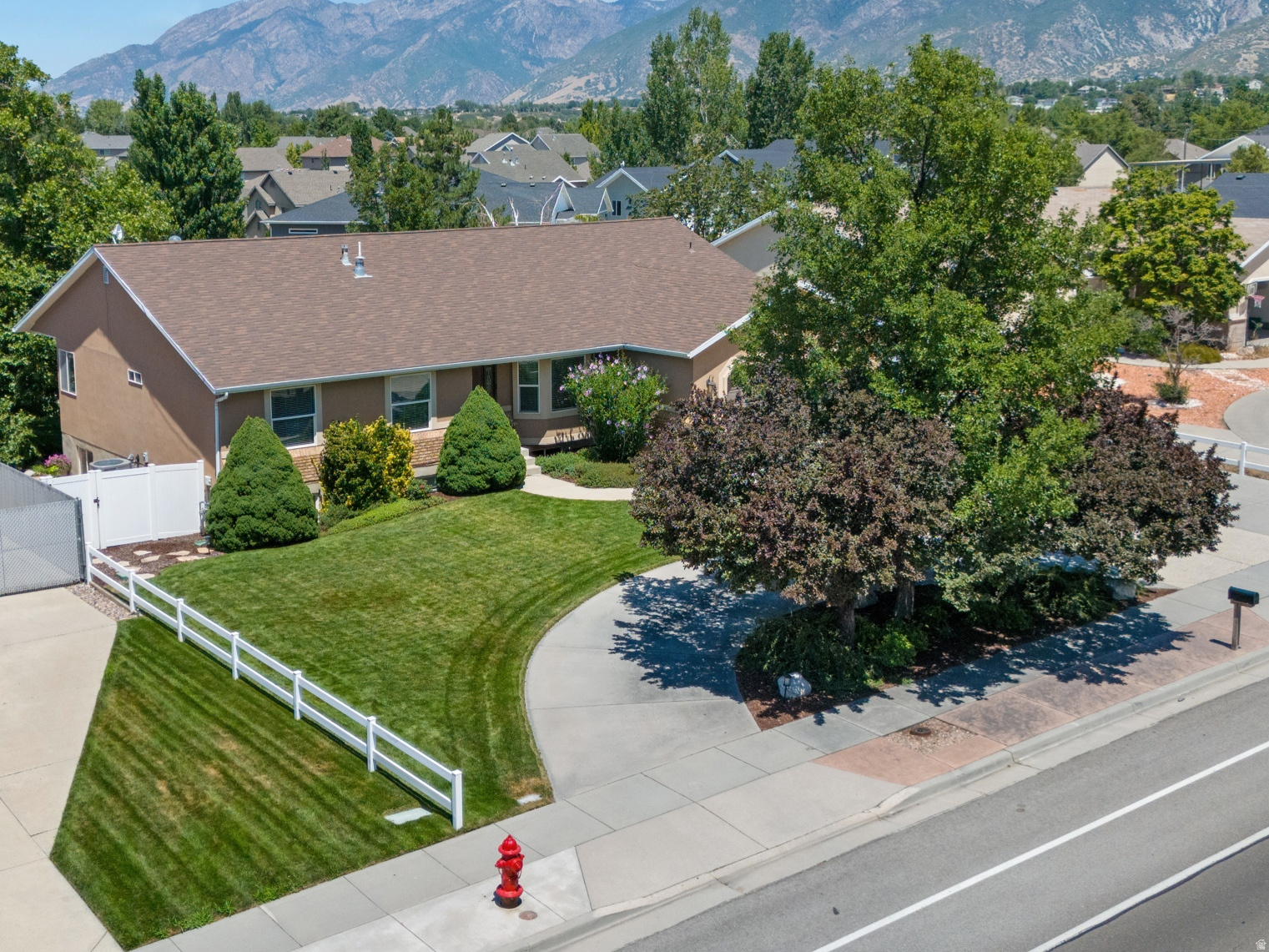 IDAS ACRES - Residential