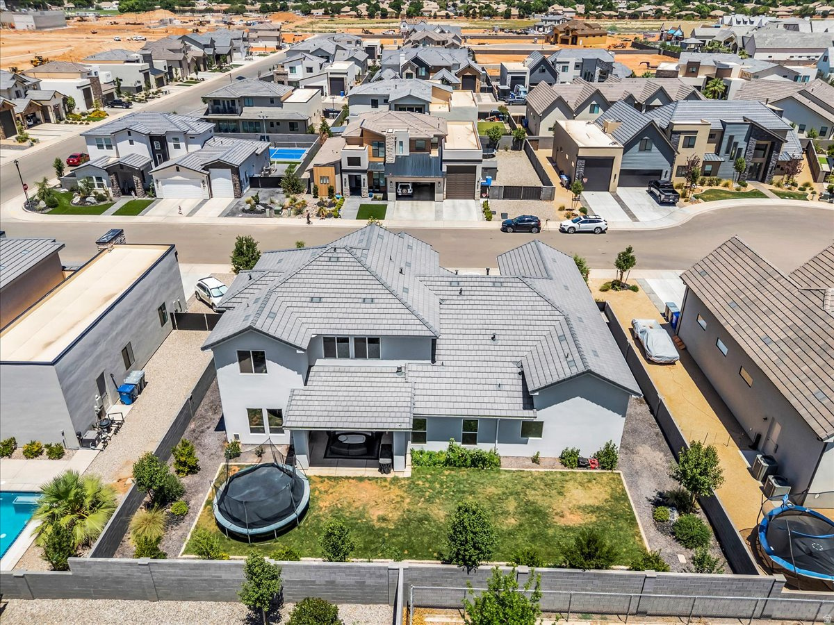 FANKLIN FIELDS 1 - Residential
