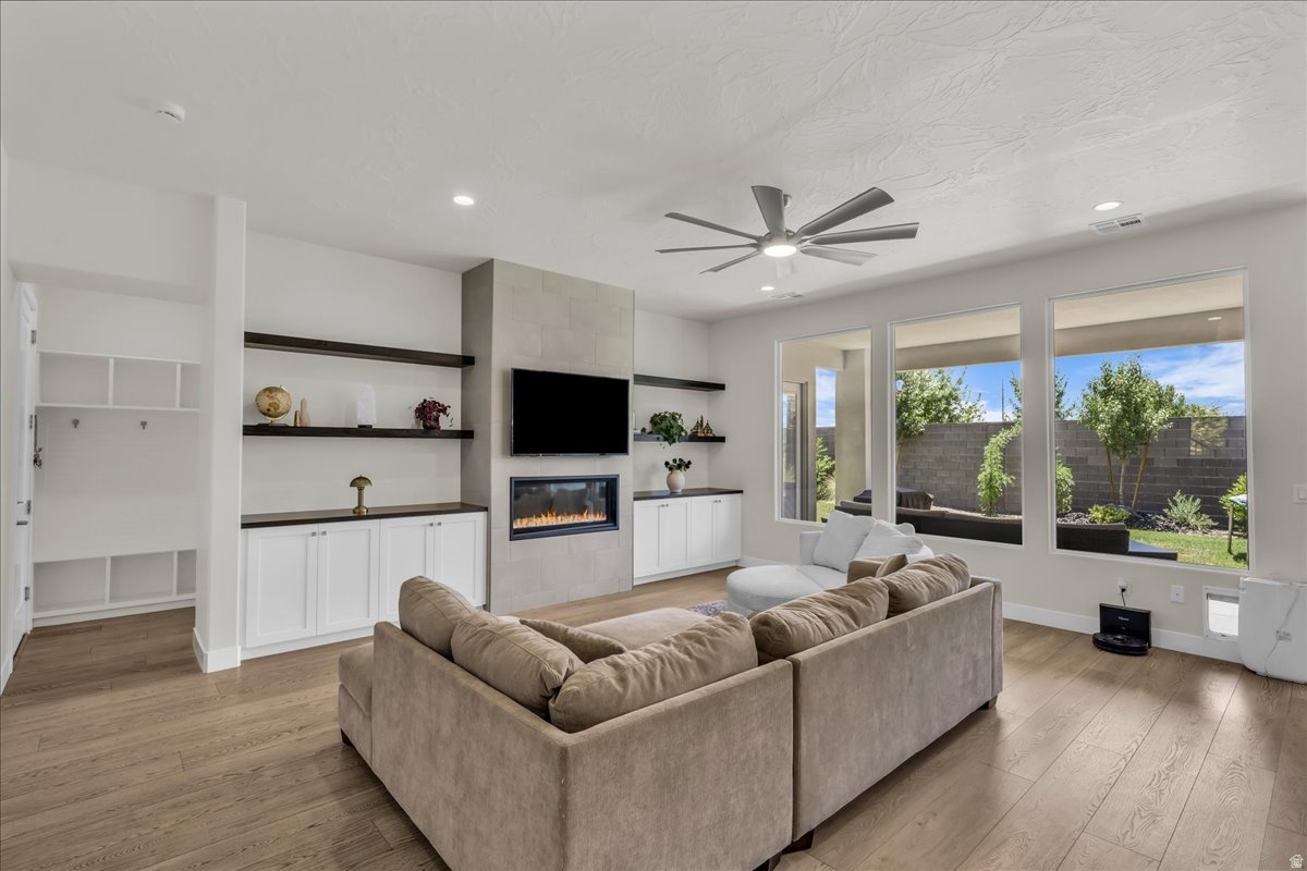 FANKLIN FIELDS 1 - Residential