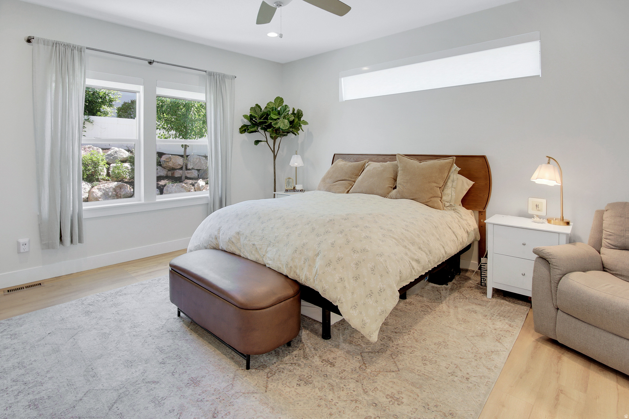 PARAMOUNT ESTATES - Residential