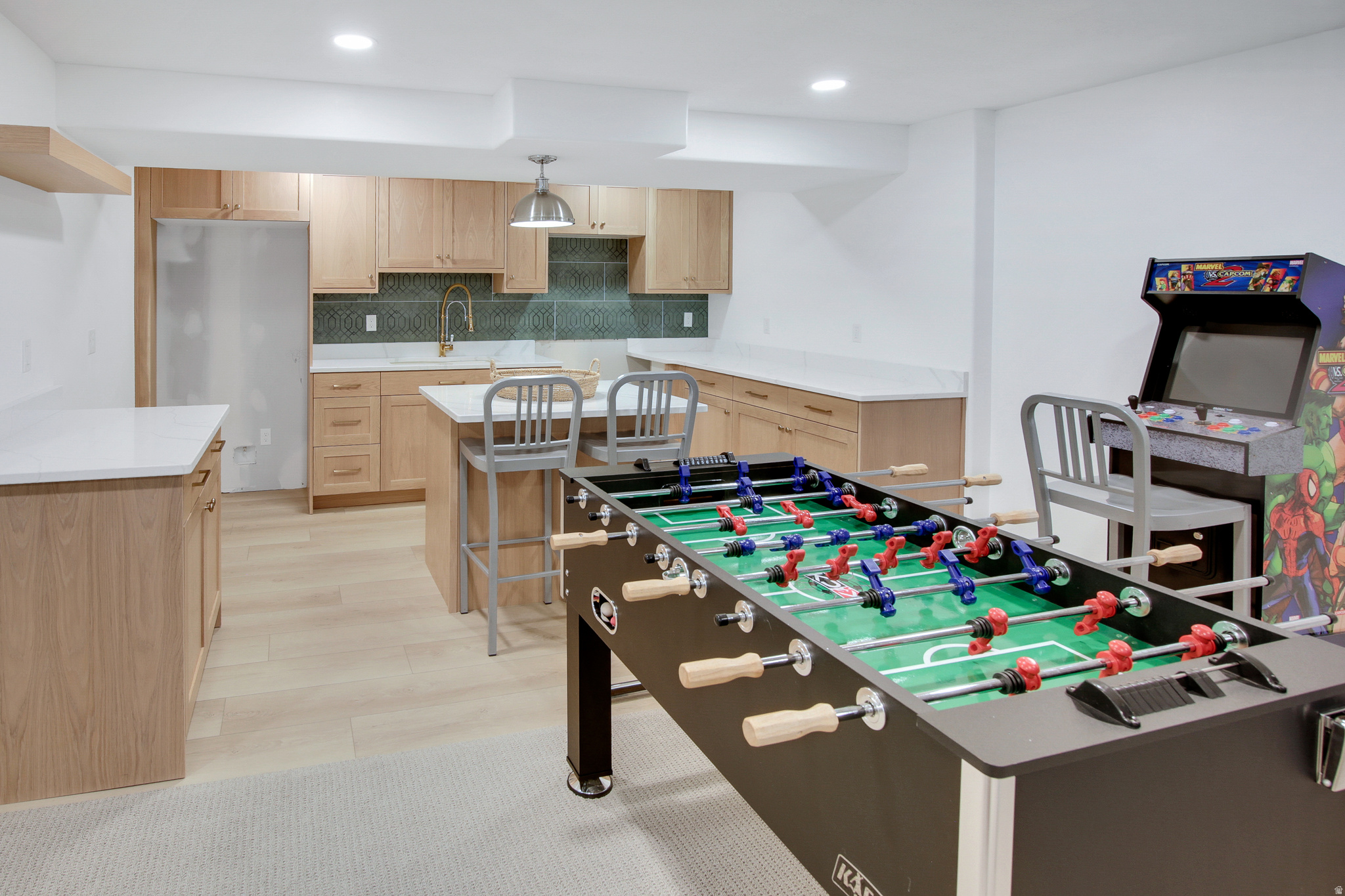 PARAMOUNT ESTATES - Residential