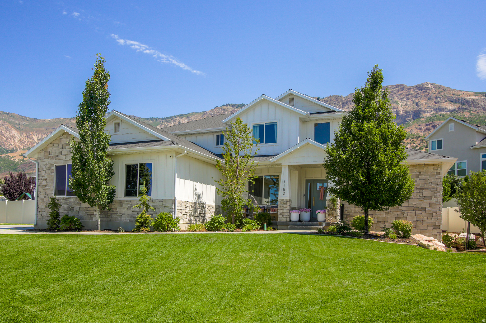 PARAMOUNT ESTATES - Residential