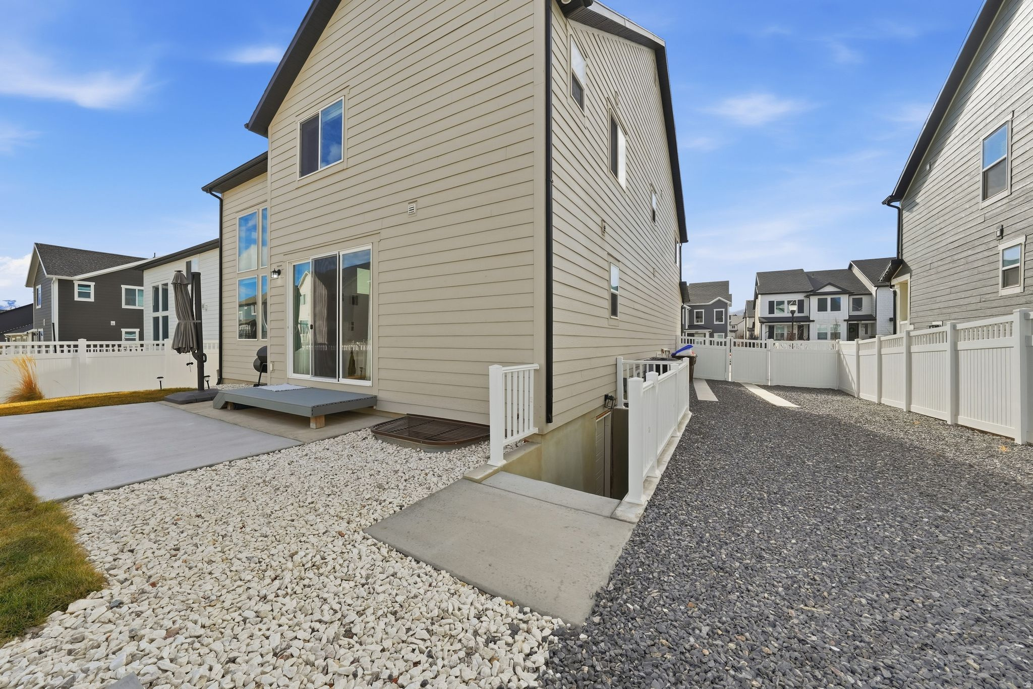 MOUNTAIN RIDGE - Residential