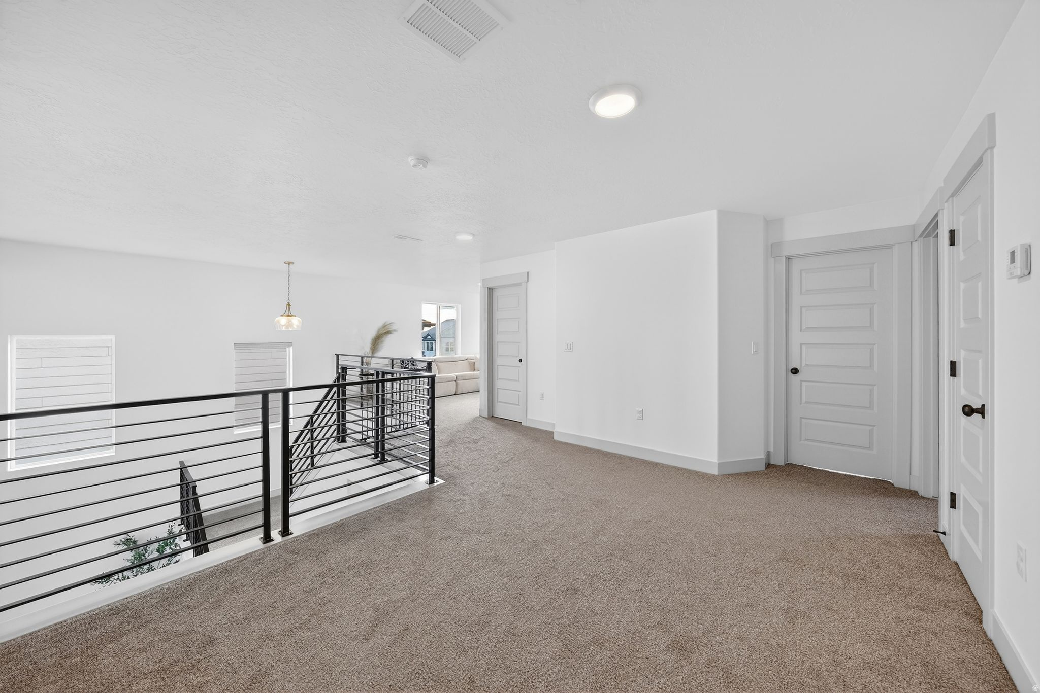 MOUNTAIN RIDGE - Residential