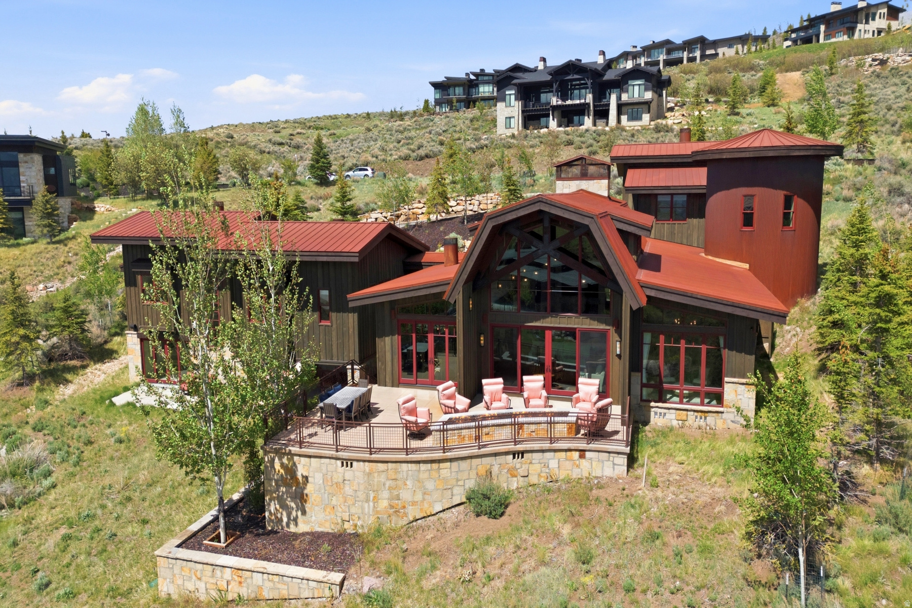 THE SUMMIT - Residential
