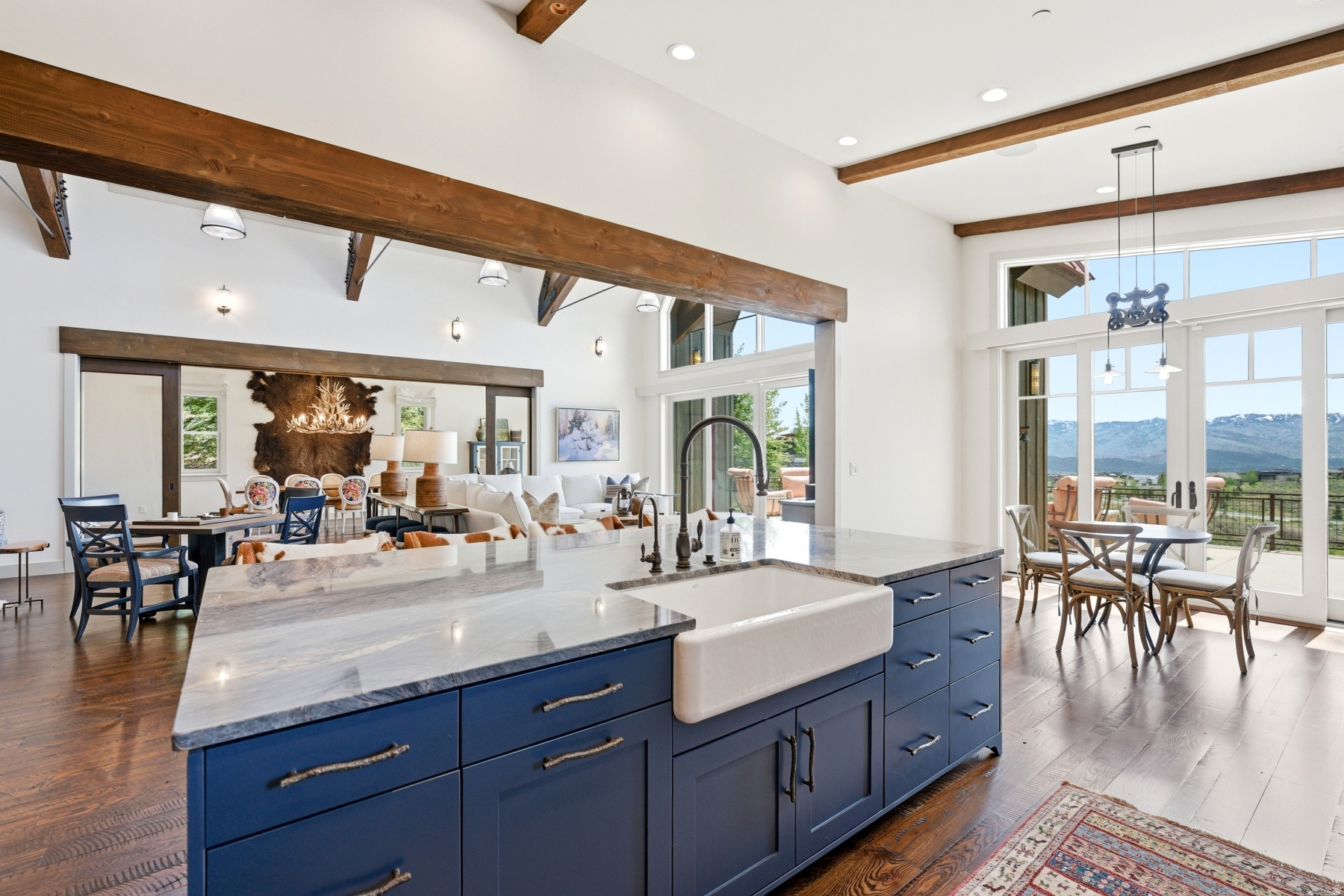 THE SUMMIT - Residential