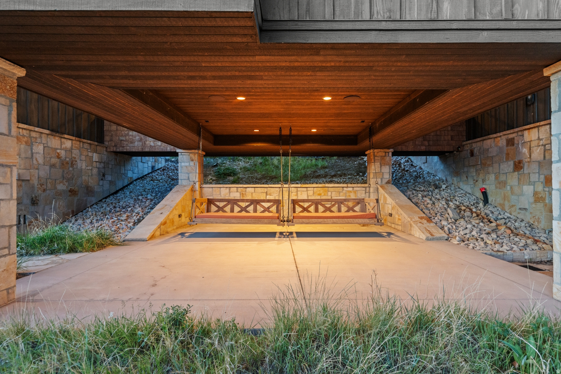 THE SUMMIT - Residential