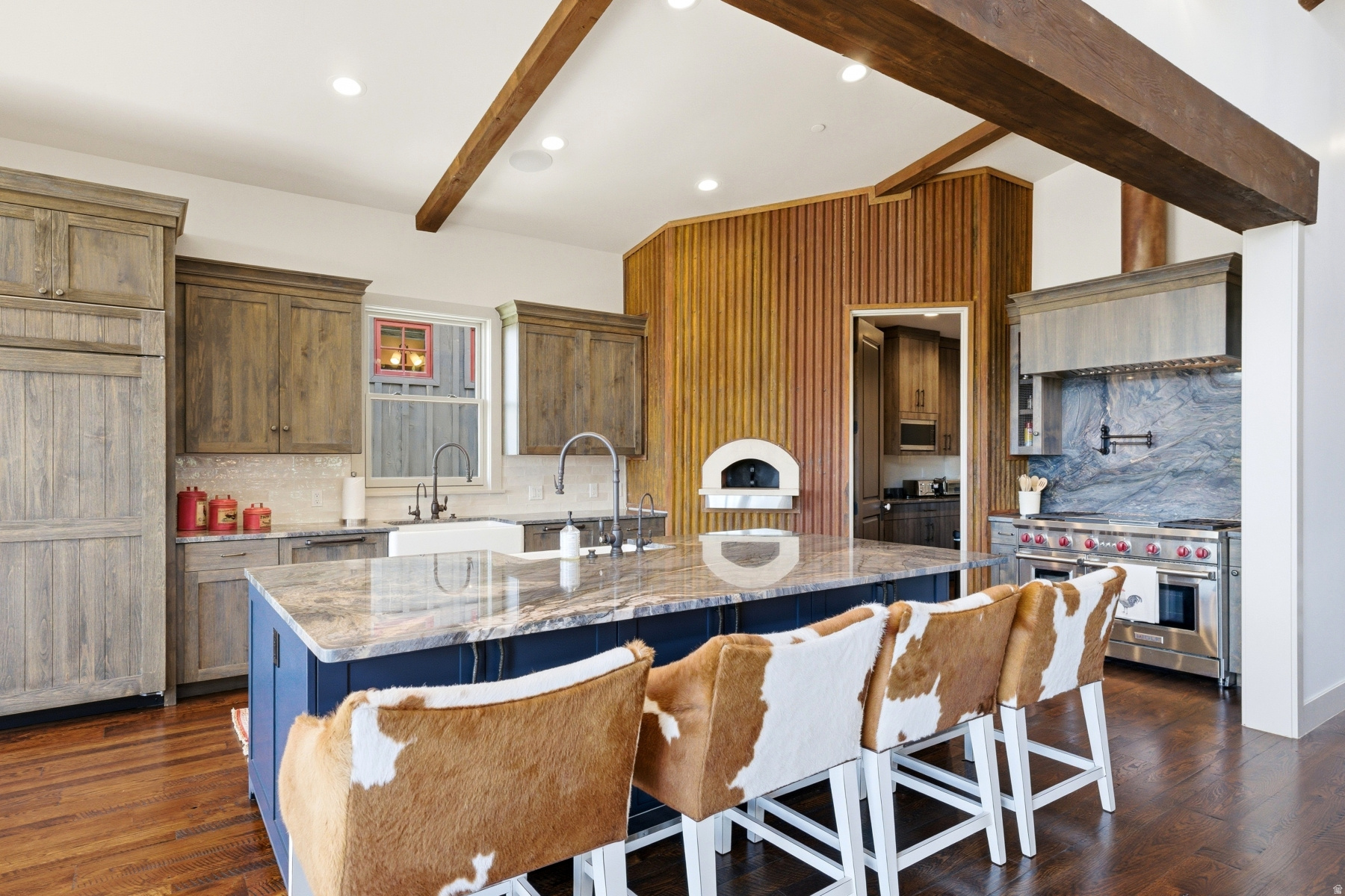THE SUMMIT - Residential
