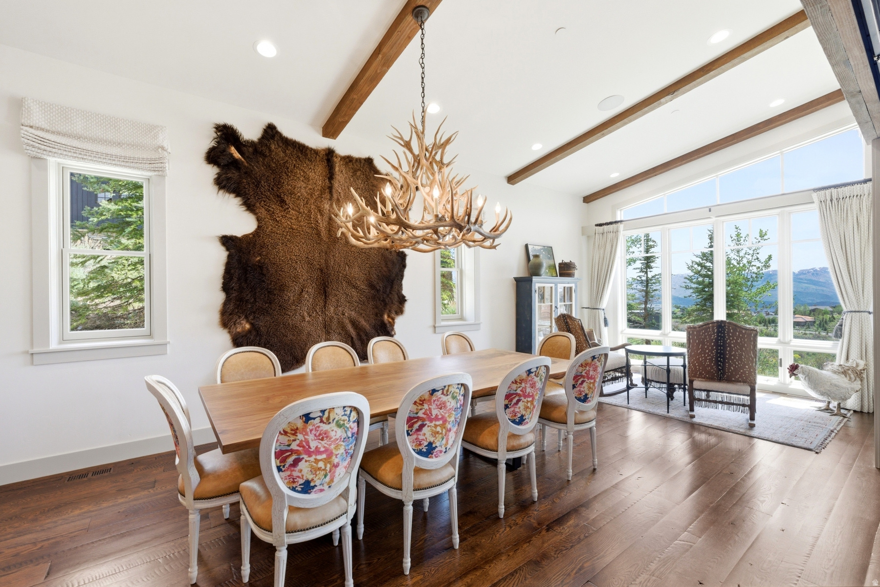 THE SUMMIT - Residential