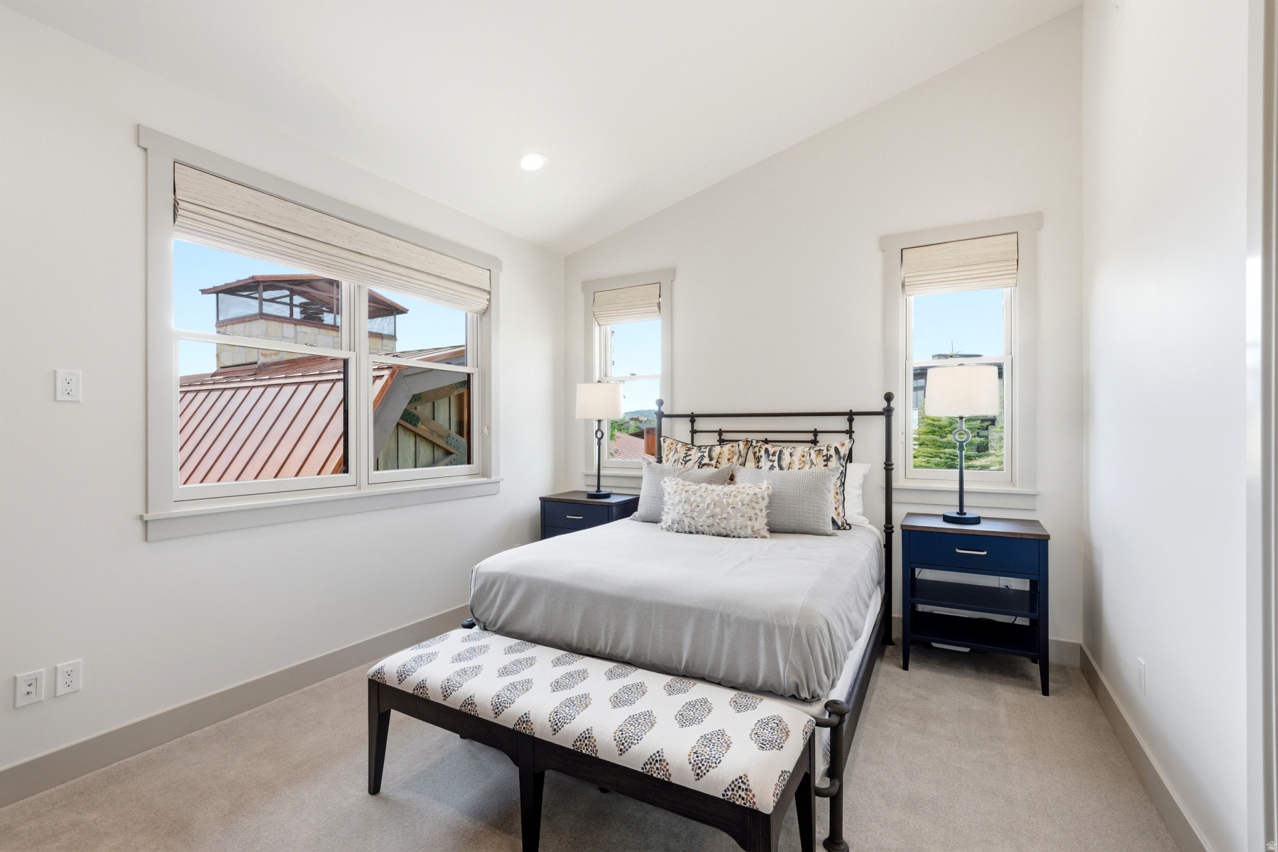 THE SUMMIT - Residential