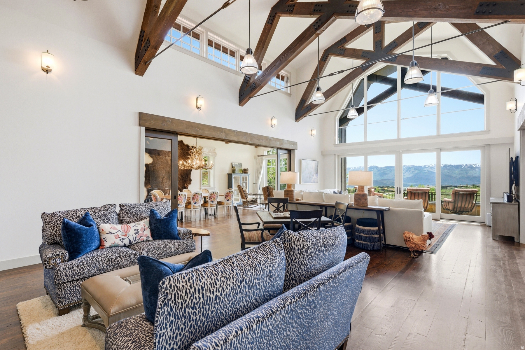 THE SUMMIT - Residential