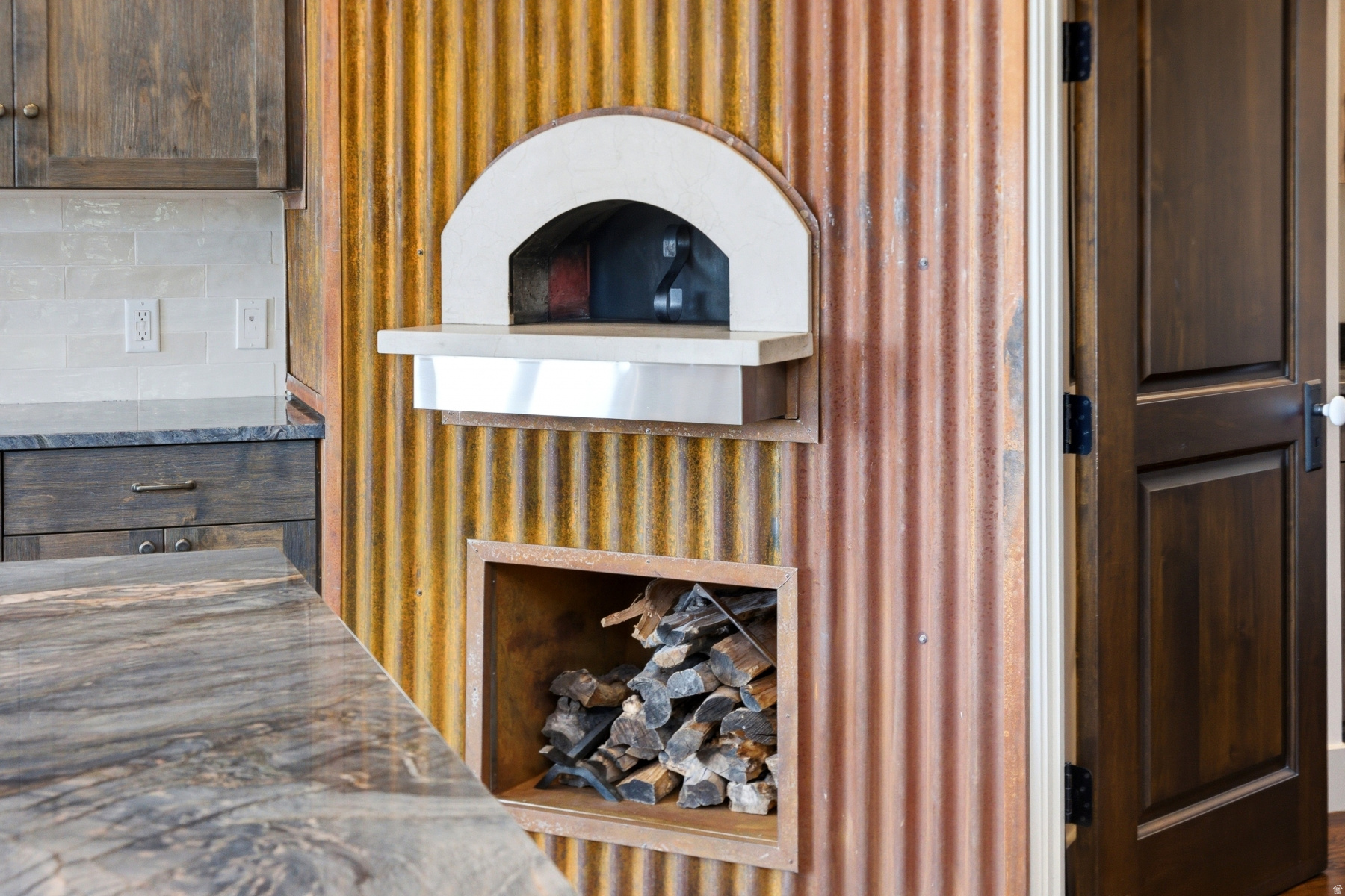 THE SUMMIT - Residential
