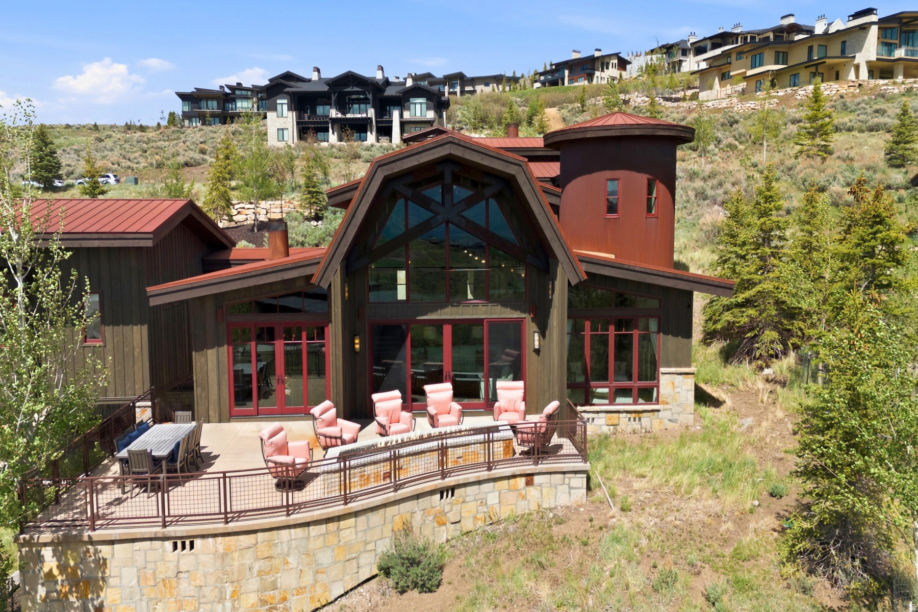 THE SUMMIT - Residential