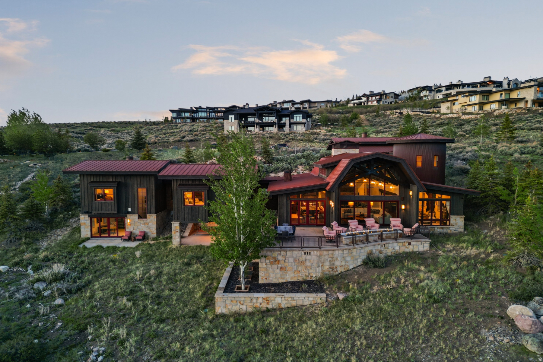 THE SUMMIT - Residential