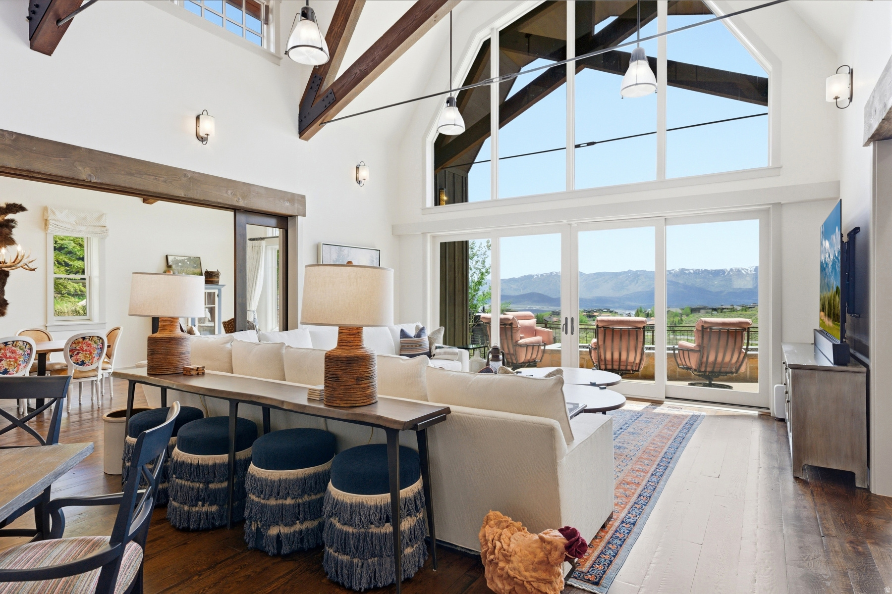 THE SUMMIT - Residential