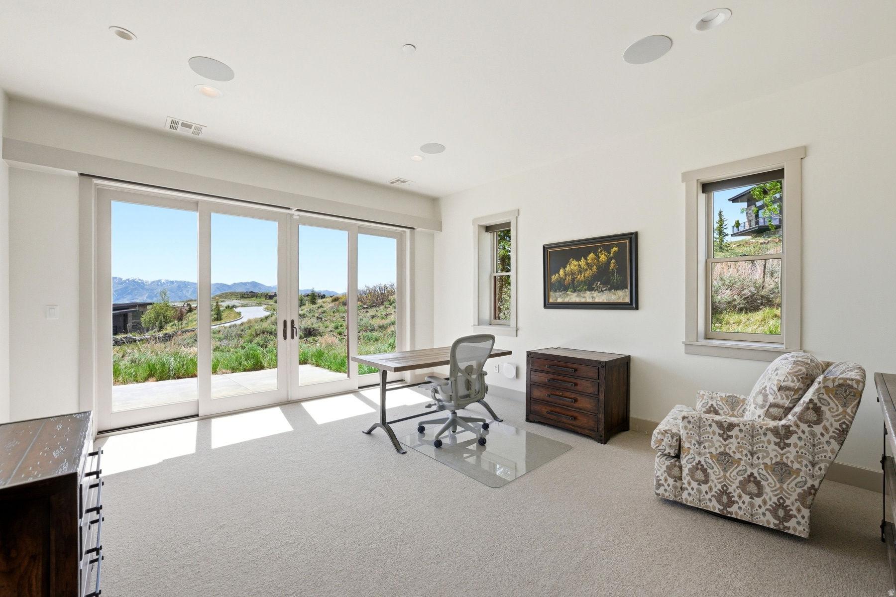 THE SUMMIT - Residential