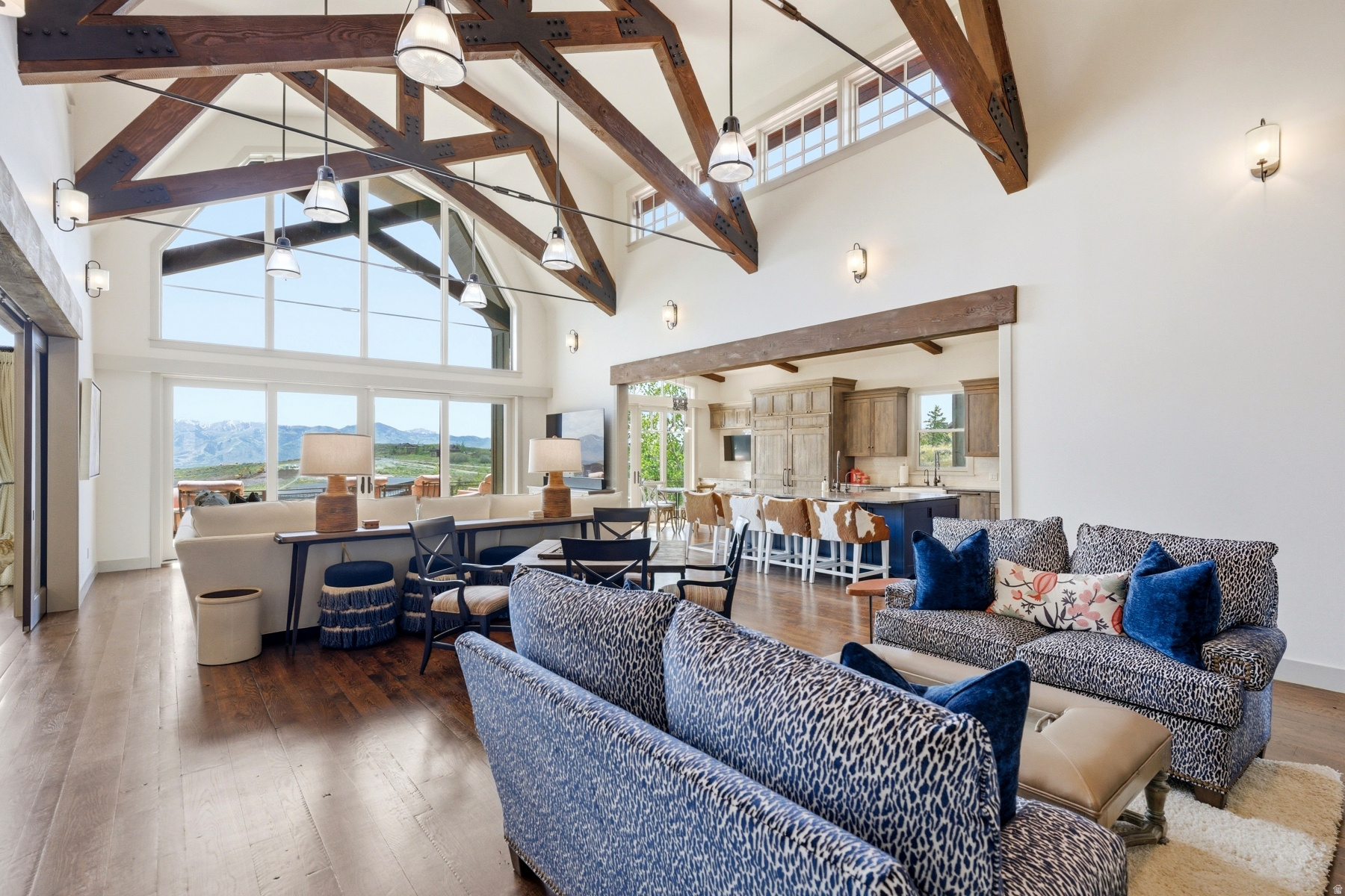 THE SUMMIT - Residential