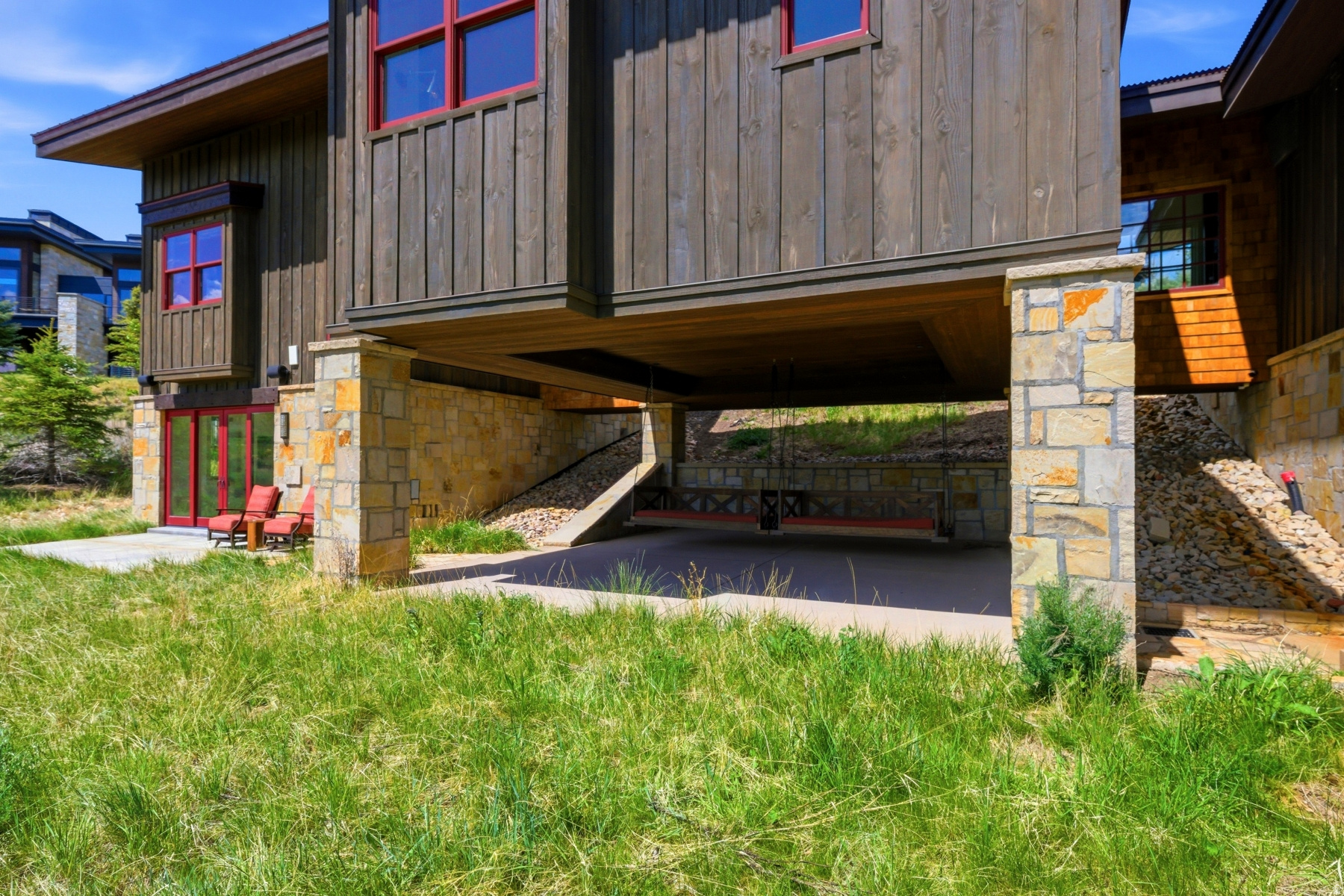 THE SUMMIT - Residential