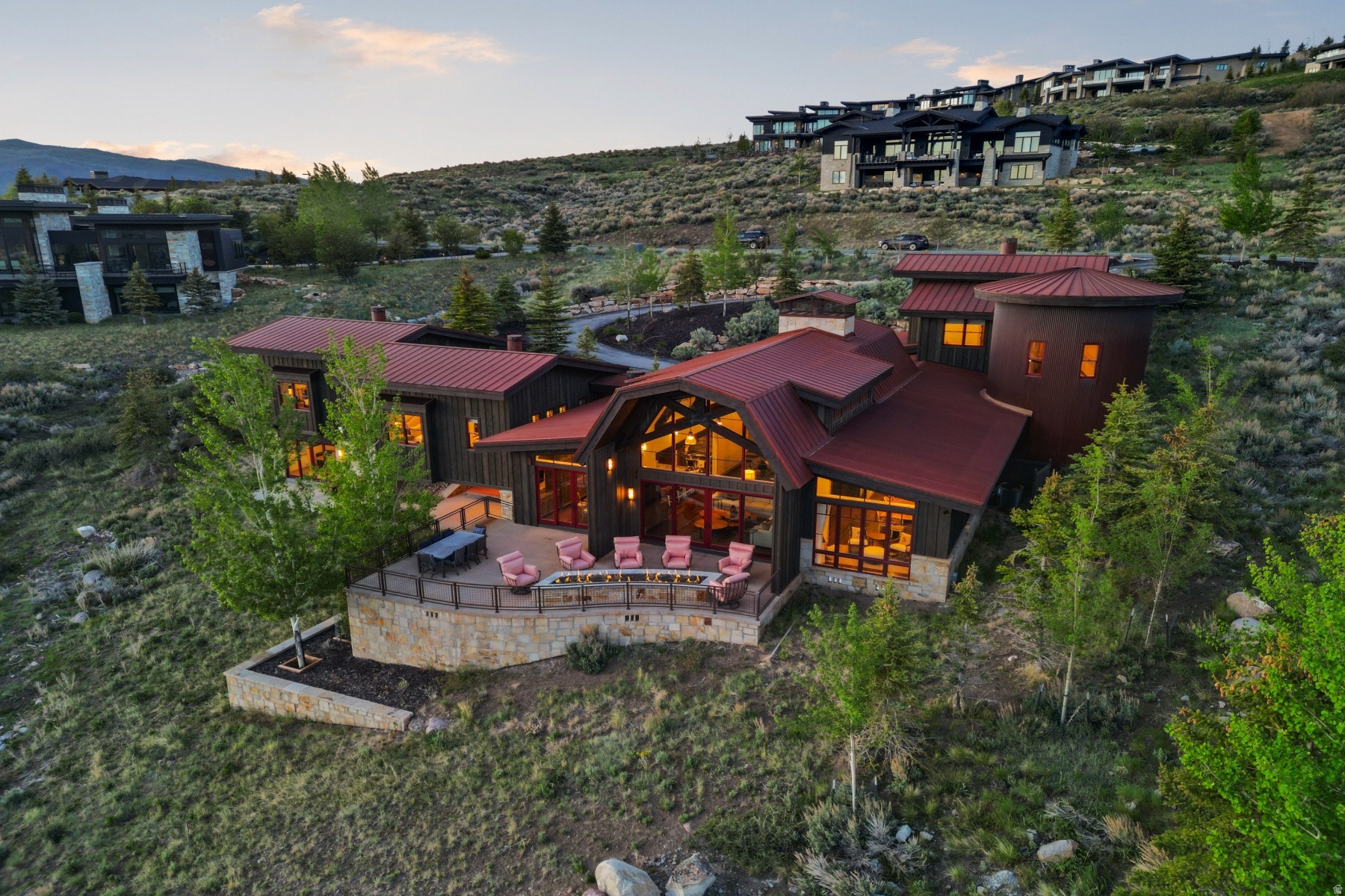 THE SUMMIT - Residential
