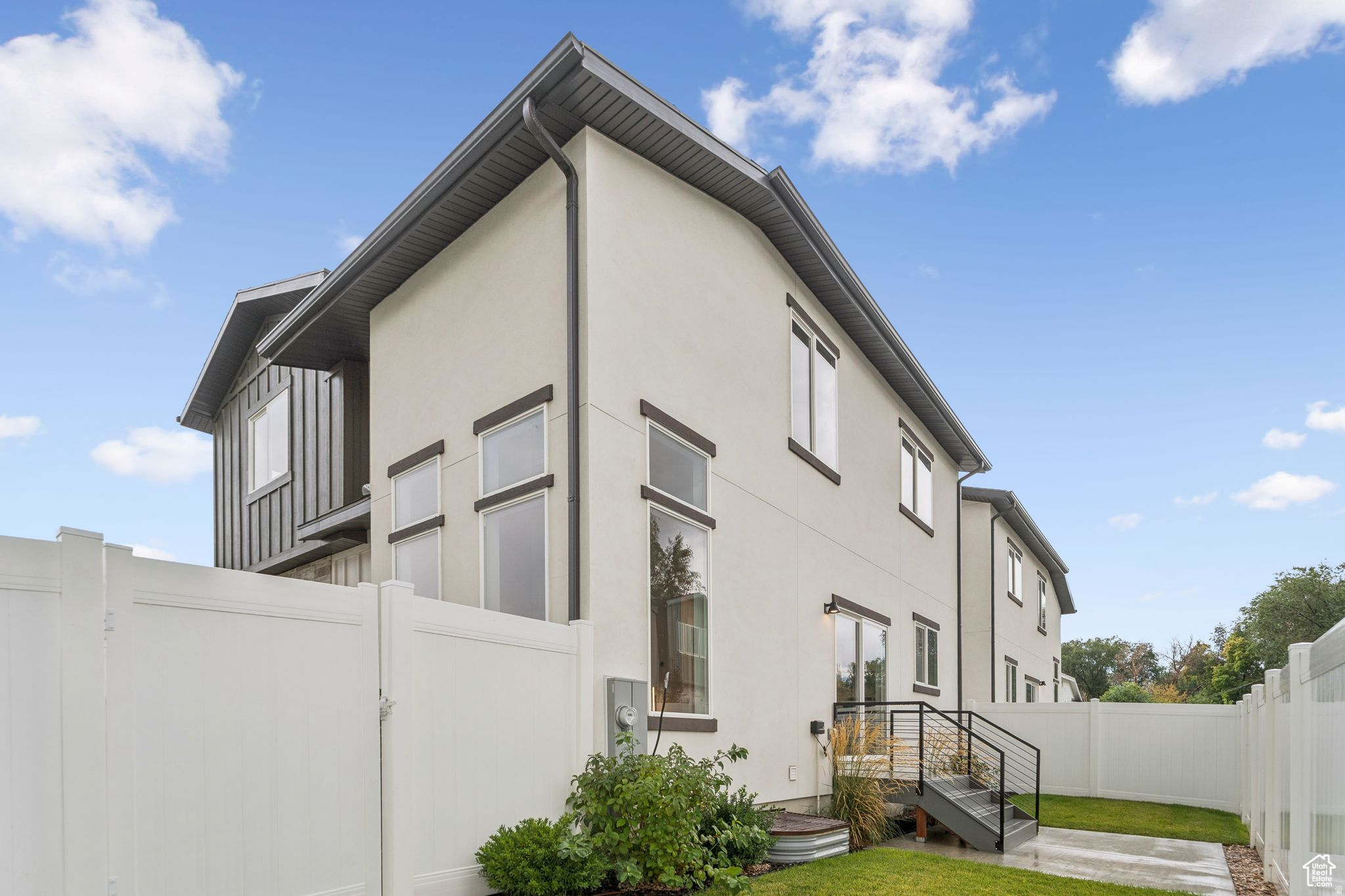 MEADOWS - Residential