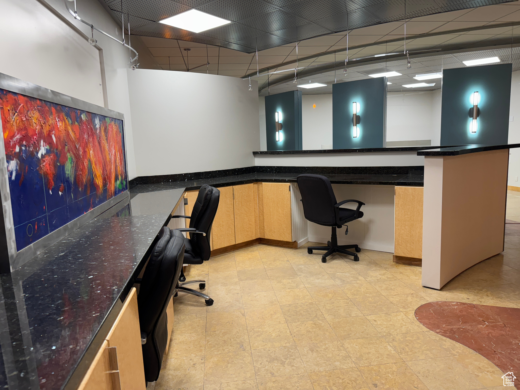CREEK ROAD - Commercial Sale