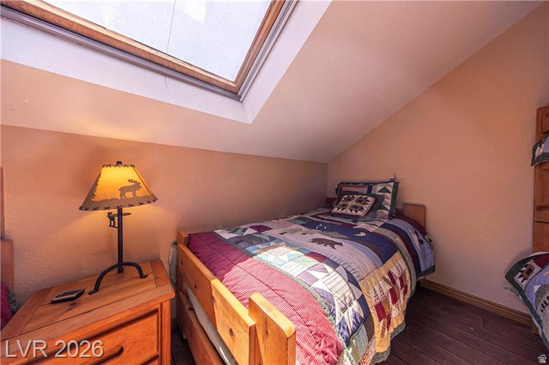 SHINGLE BROOK CONDOMINIUMS - Residential