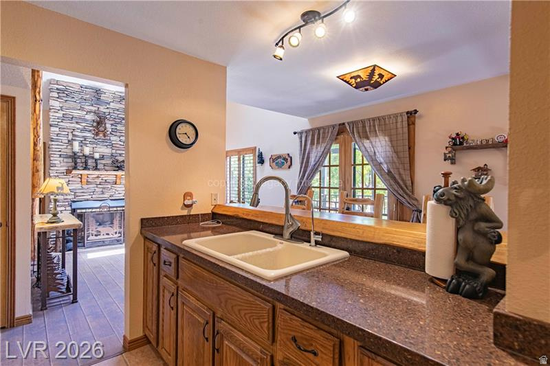 SHINGLE BROOK CONDOMINIUMS - Residential