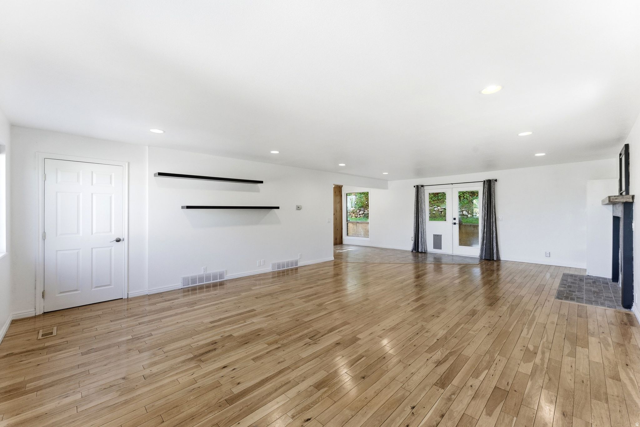 NORTH POINT COVE SUB - Residential