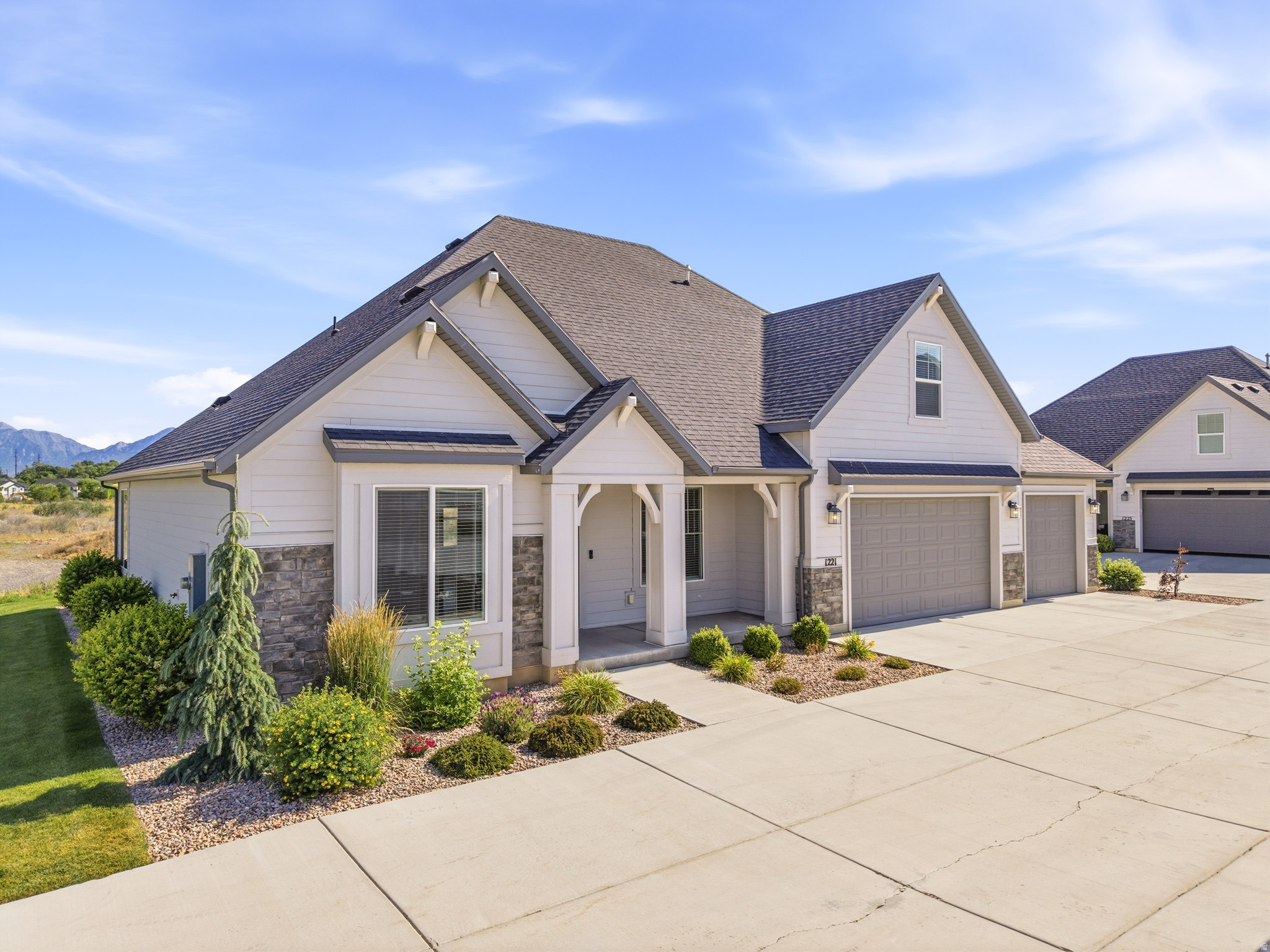 ANNIES ACRES - Residential