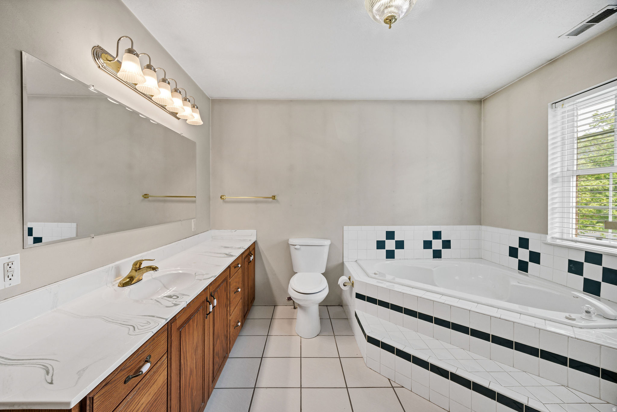HILLCREST HEIGHTS - Residential