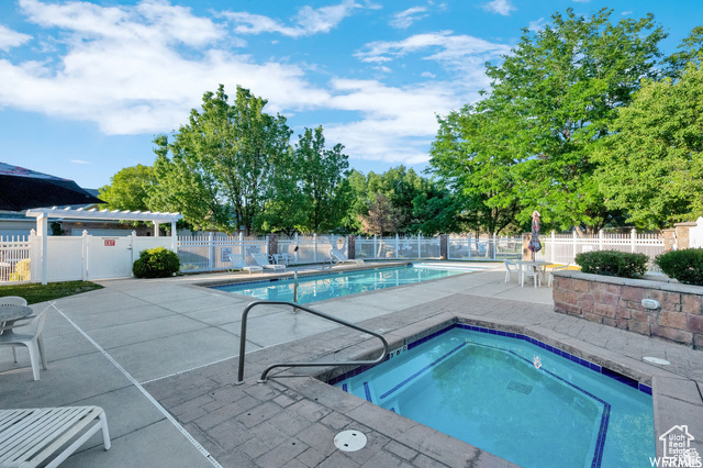 TITHING HILL - Residential