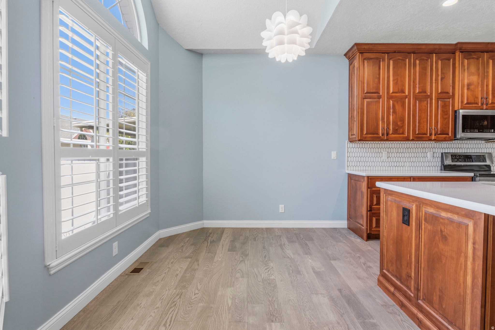 TITHING HILL - Residential