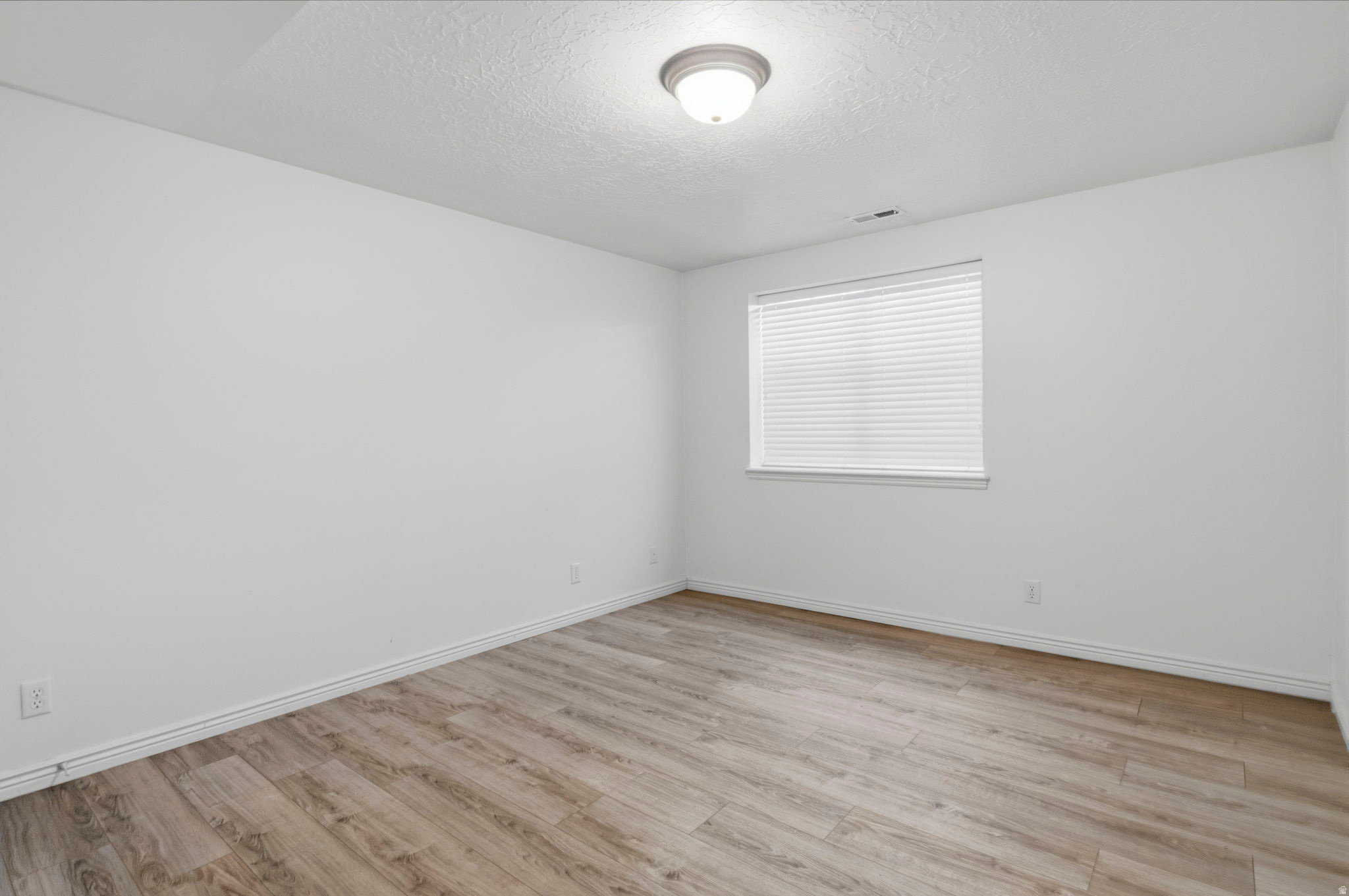 TITHING HILL - Residential