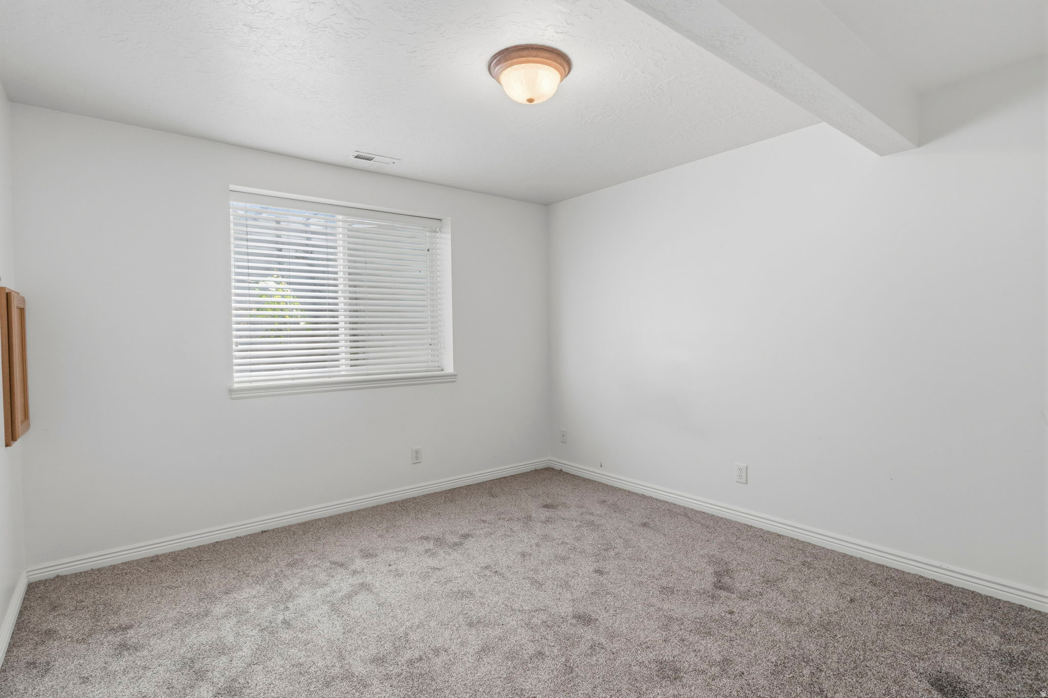 TITHING HILL - Residential