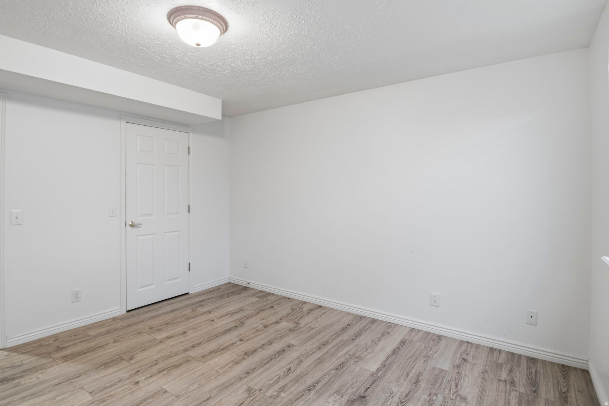TITHING HILL - Residential