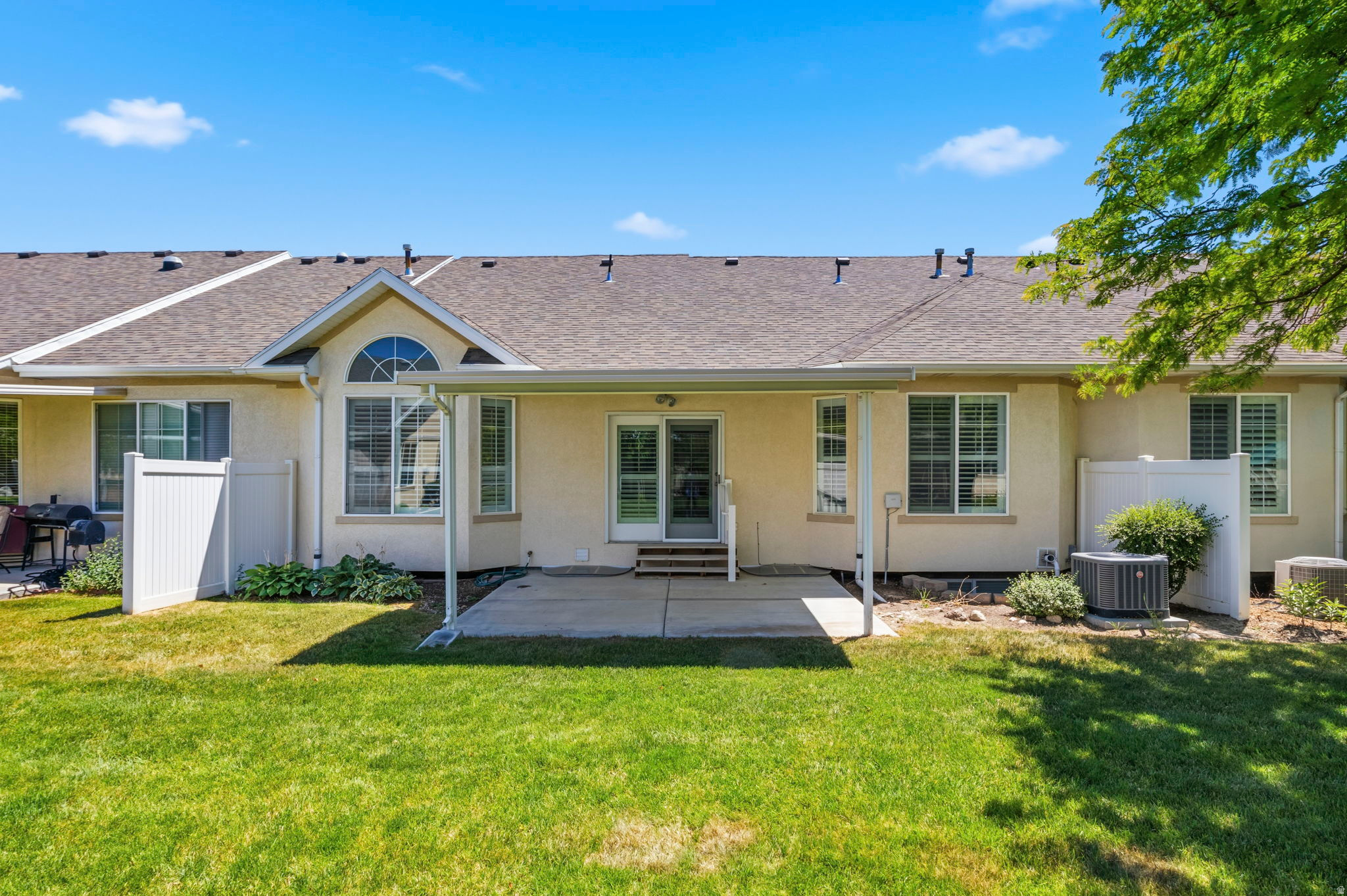 TITHING HILL - Residential