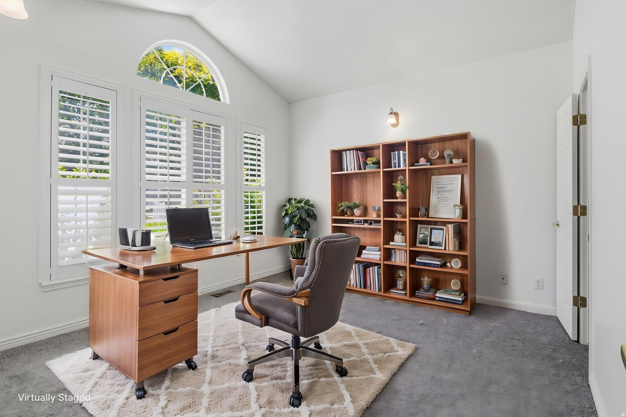 TITHING HILL - Residential