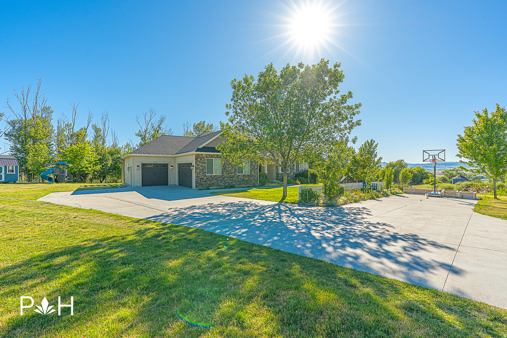 NEBO CREEK ESTATES - Residential