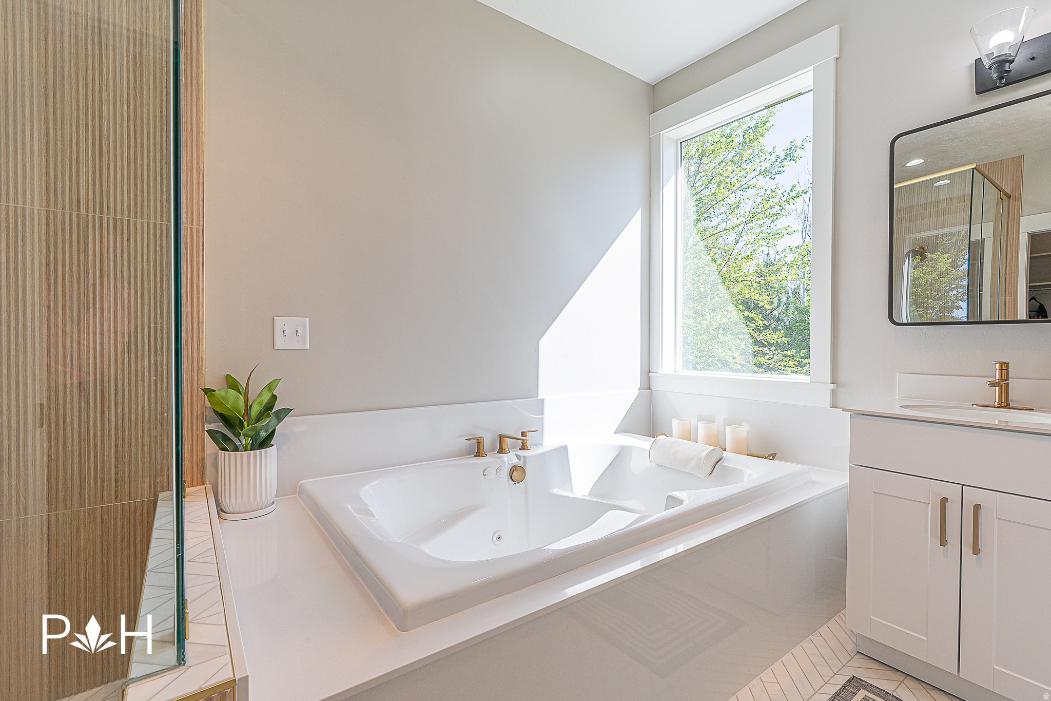 NEBO CREEK ESTATES - Residential
