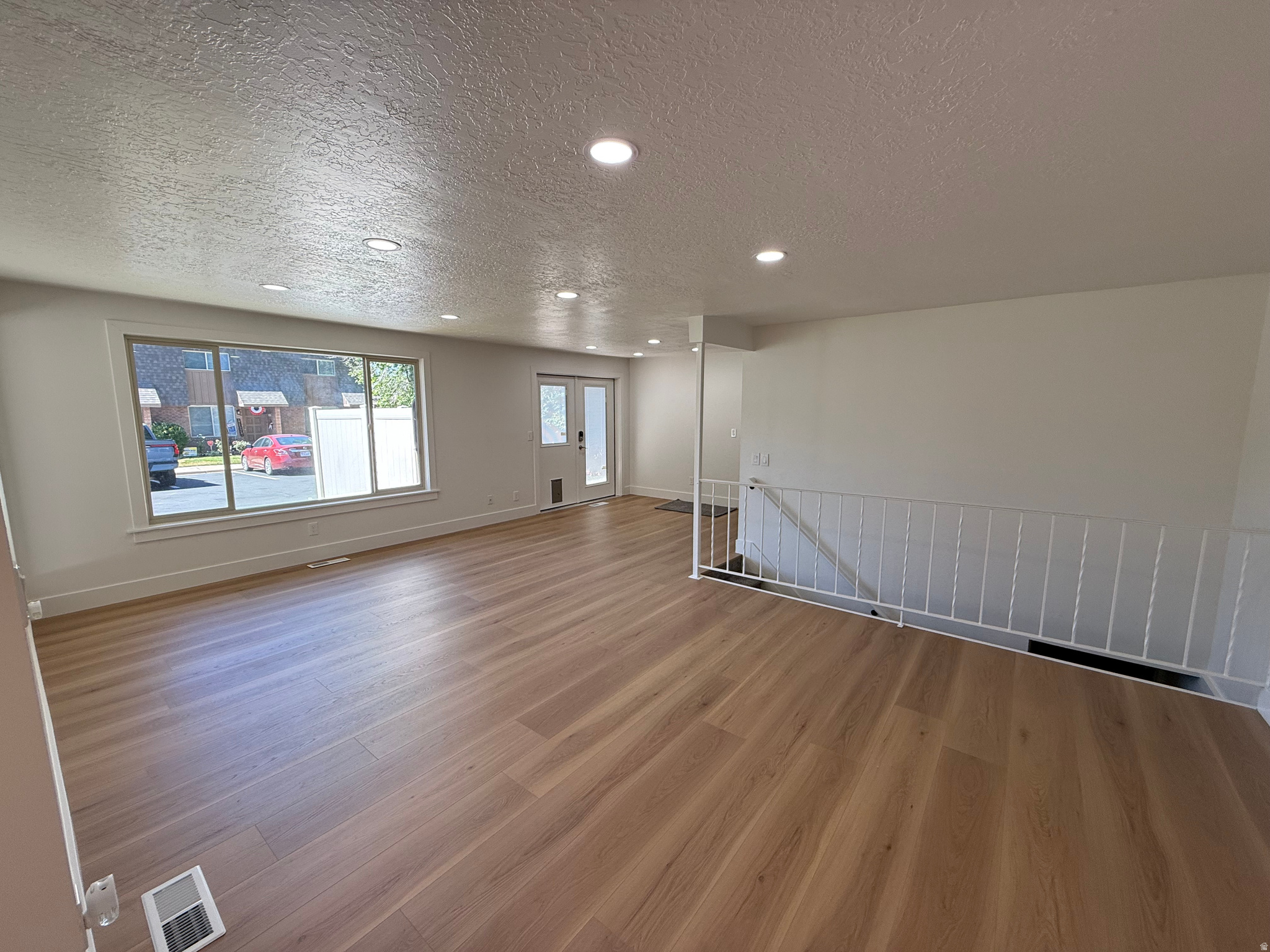 SOMERSET PLACE - Residential